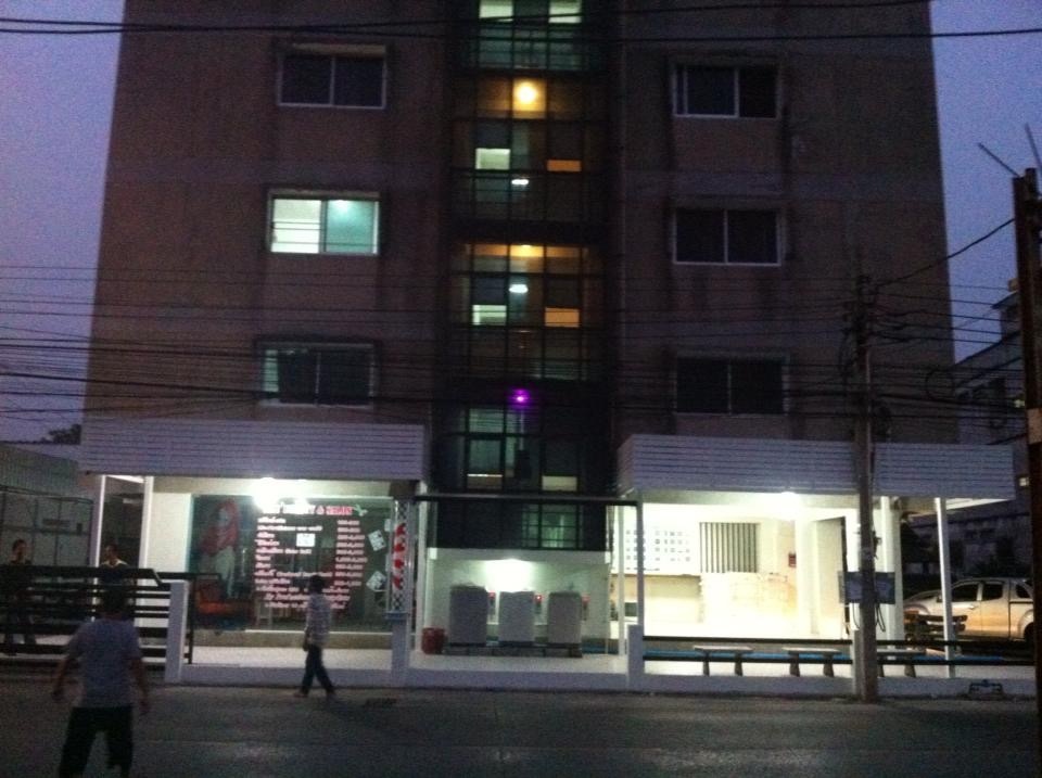Condo · Bang Kapi, bangkok — photo 3