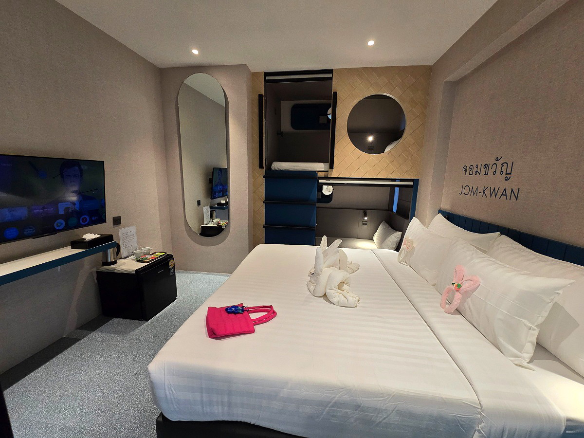 Pictures of ARNI HER Ladies Hotel & Hostel the first hotel for female only near MRT Latphrao  14/55