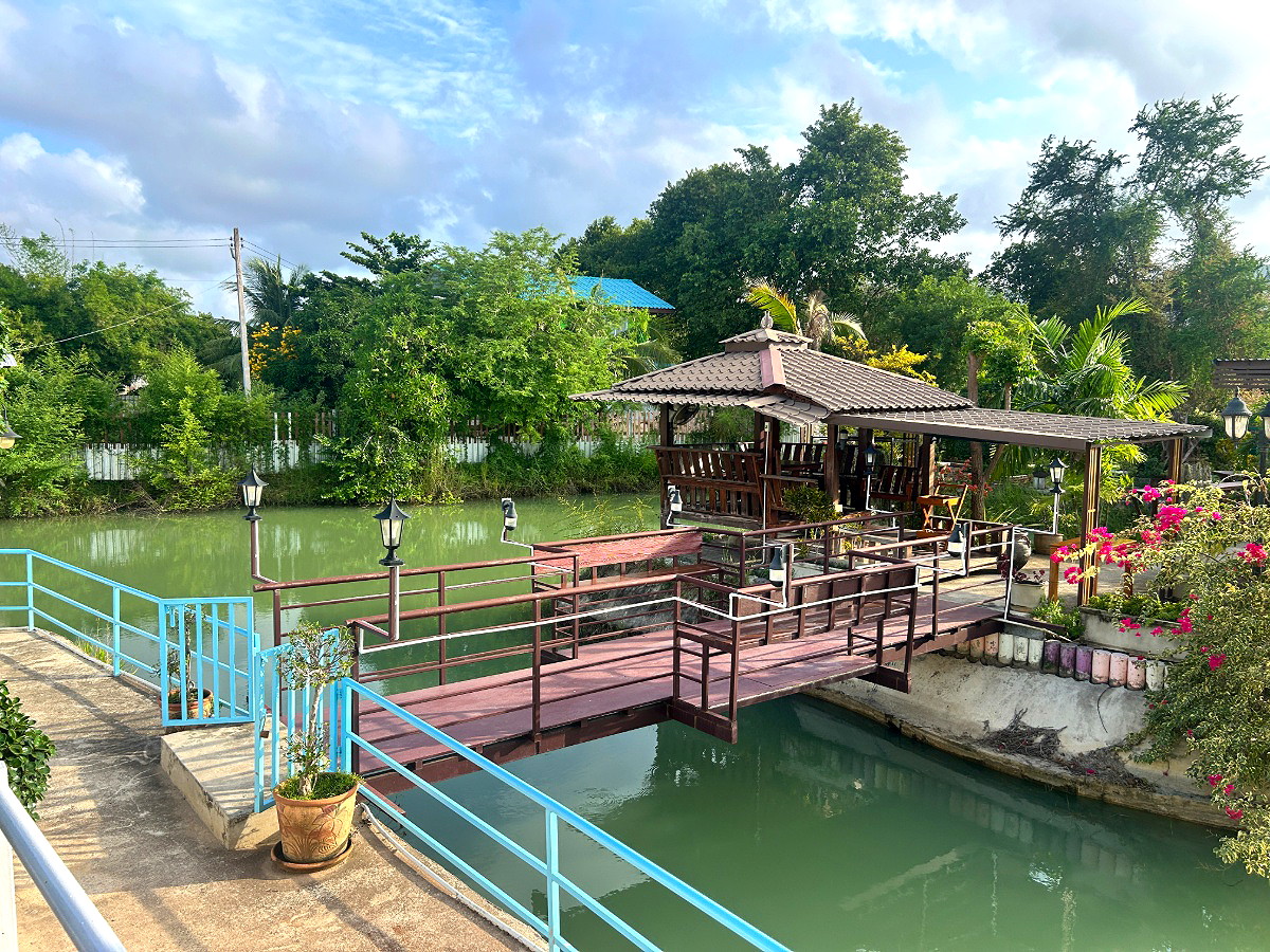 รูปภาพ บ้านริมธารบางเสร่  ที่พักรายวัน และ พูลวิลล่าที่กว้างที่สุดในบางเสร่ | อพาร์ทเม้นท์ หอพัก ที่พัก ห้องพัก - รูปที่ 10/10