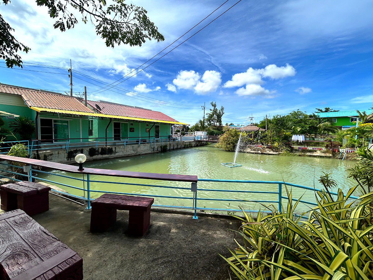 รูปภาพ บ้านริมธารบางเสร่  ที่พักรายวัน และ พูลวิลล่าที่กว้างที่สุดในบางเสร่ | อพาร์ทเม้นท์ หอพัก ที่พัก ห้องพัก - รูปที่ 9/10