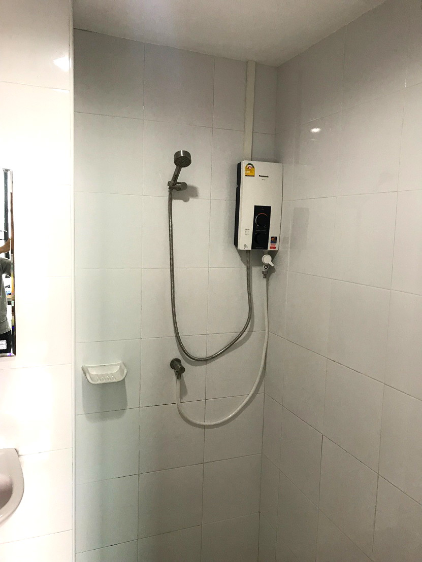 รูปภาพ ห้องพัก D-Complex นิคมปิ่นทอง 1 | อพาร์ทเม้นท์ หอพัก ที่พัก ห้องพัก - รูปที่ 7/7