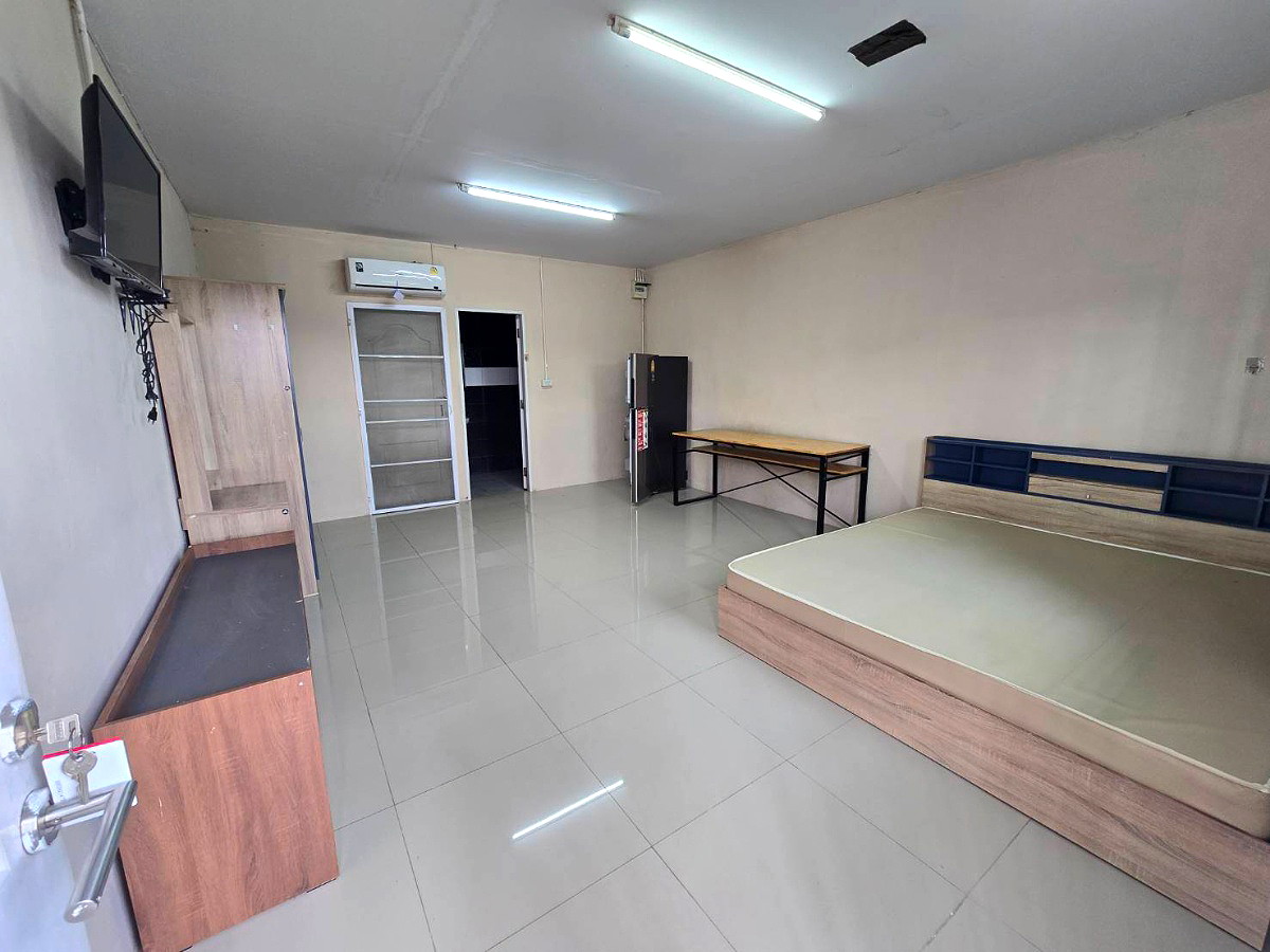 Pictures of twenty one Apartment Suphanburi 3/13