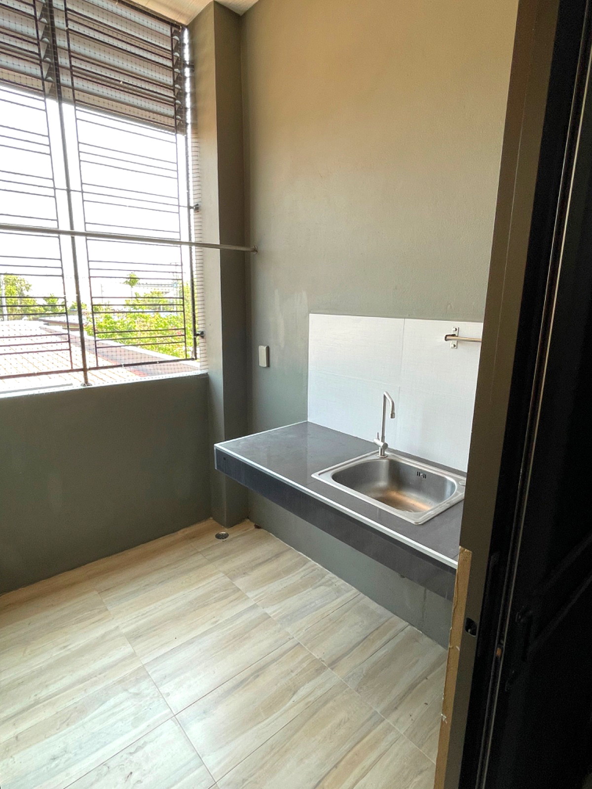 Pictures of PB Apartments 9/21
