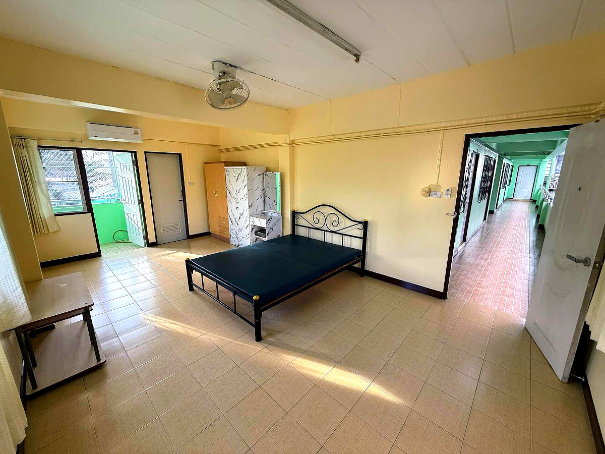 Pictures of Intermic Apartment 9/23