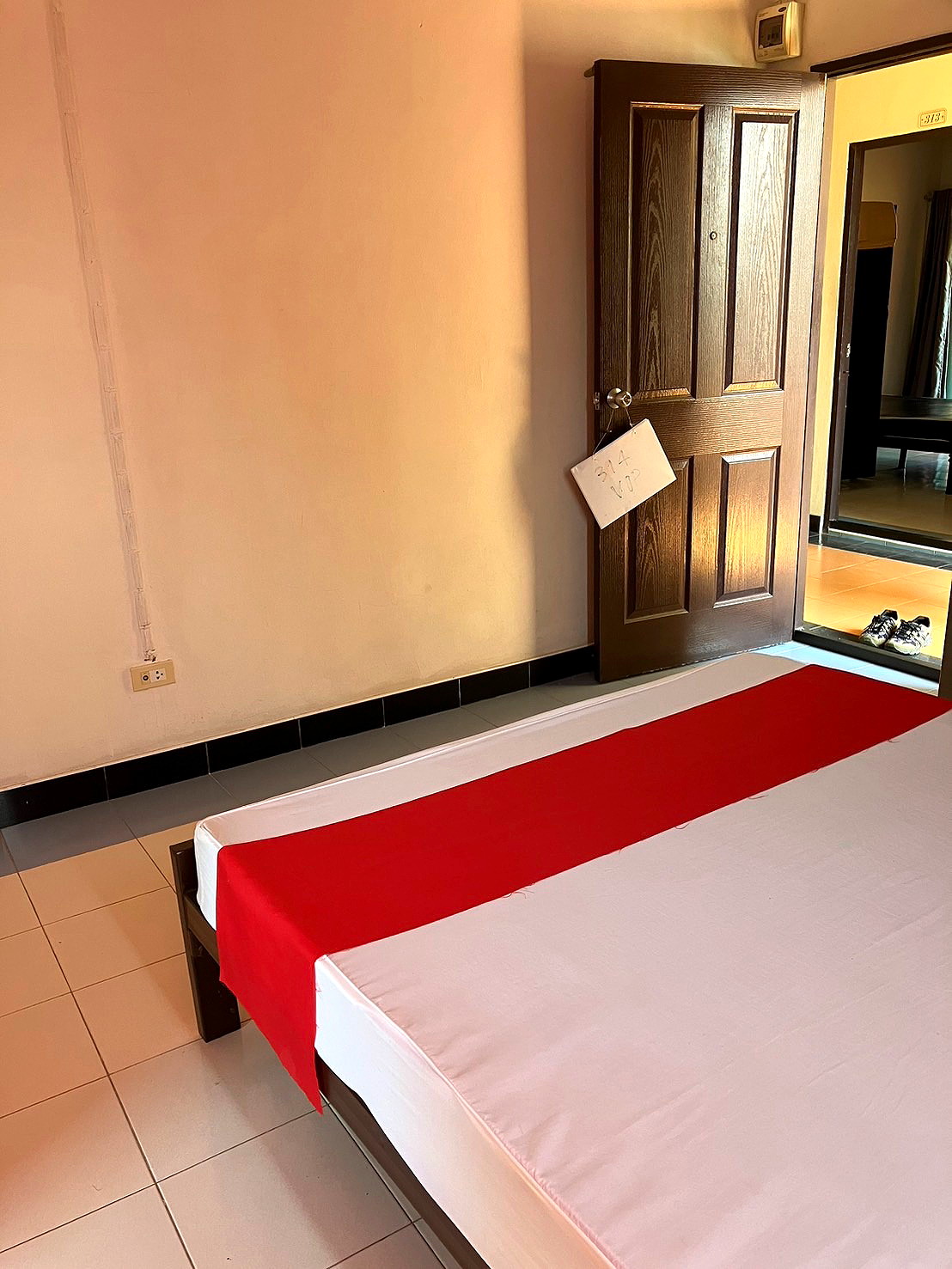 Pictures of BM MANSION (BEARING 68) 8/43