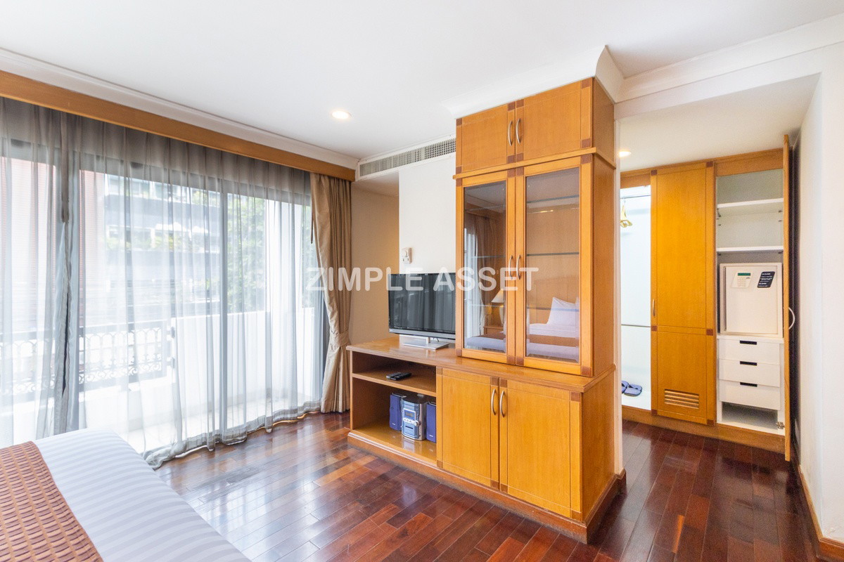 Condo · Khlong Toei, bangkok — photo 2