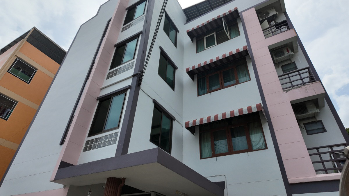 Condo · Mueang Samut Prakan — photo 2