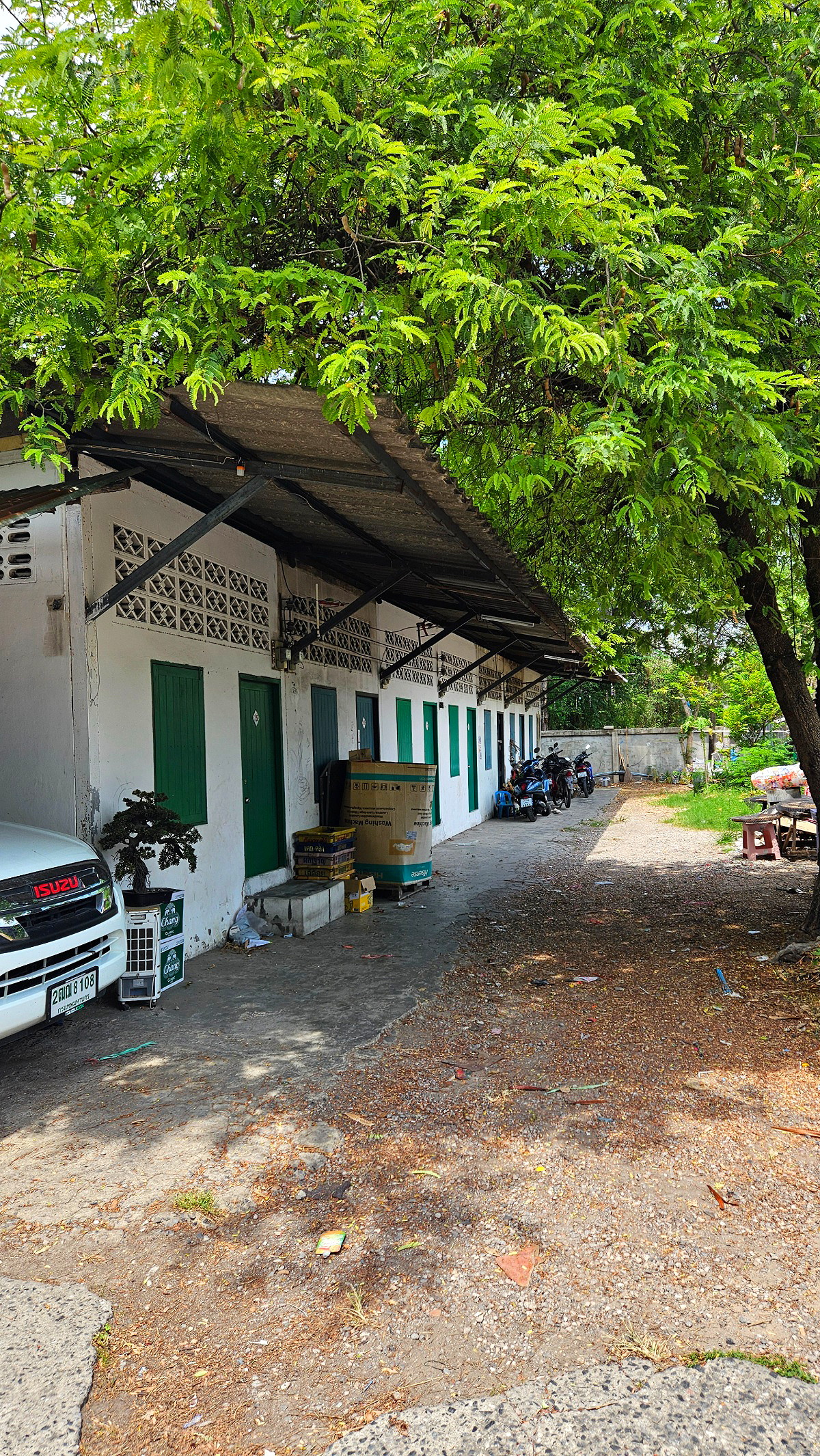 Pictures of Eknakorn Baan Chao 3/18