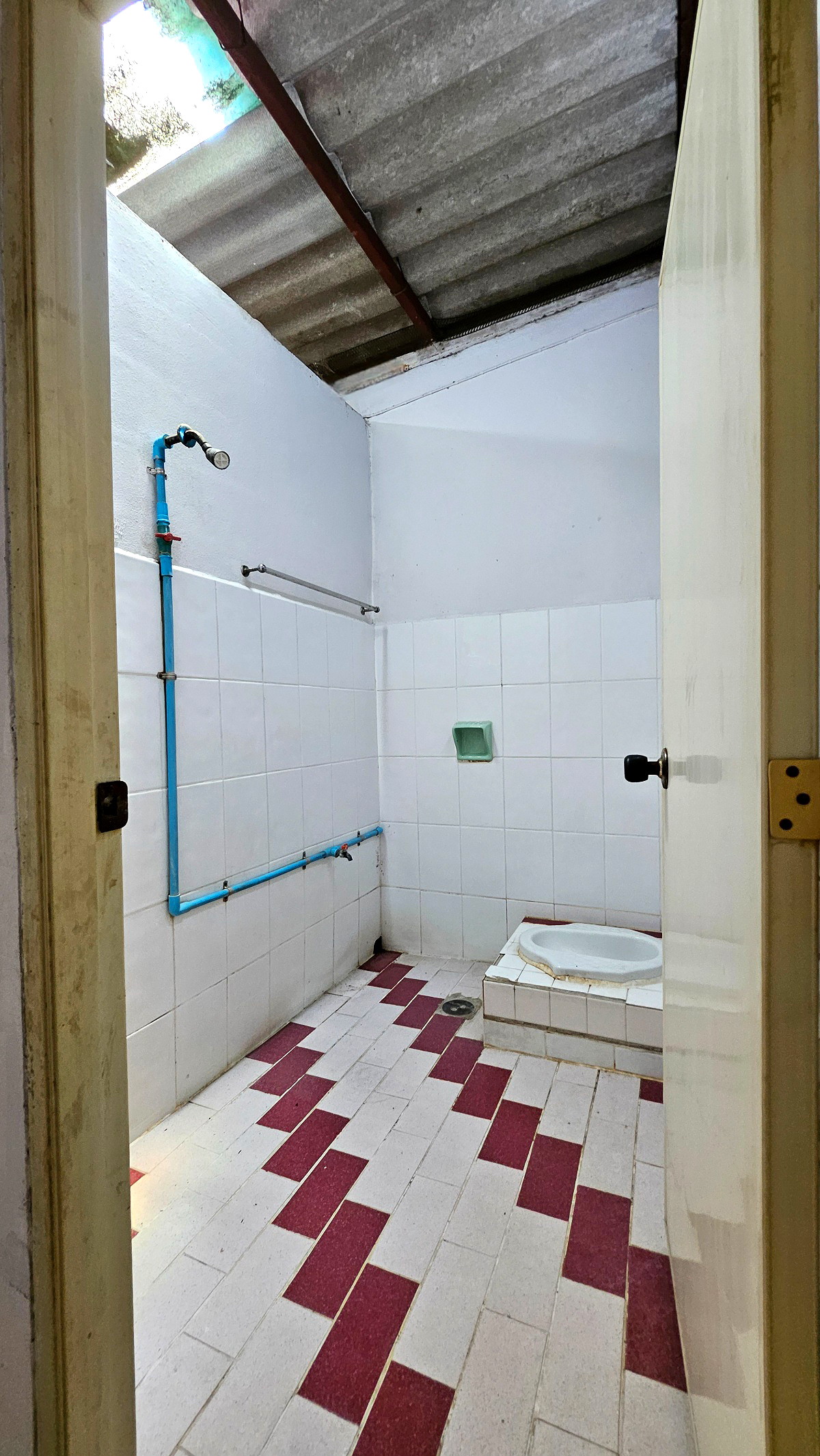 Pictures of Eknakorn Baan Chao 9/18
