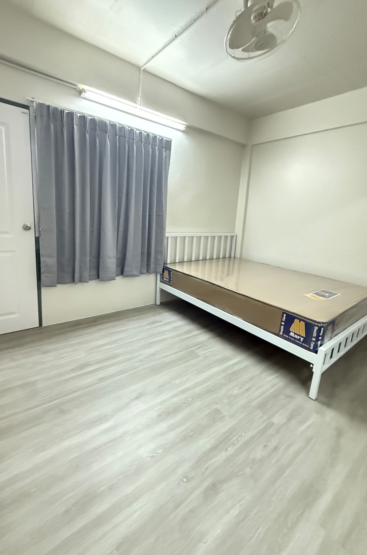 Condo · Huai Khwang, bangkok — photo 4