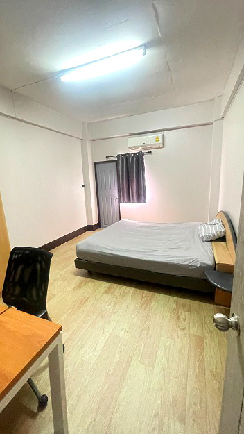 Pictures of Chokdee apartment 12/14
