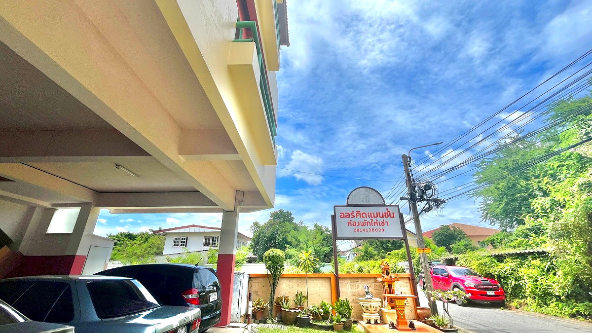 Pictures of Orchid Mansion Don Mueang 9/12