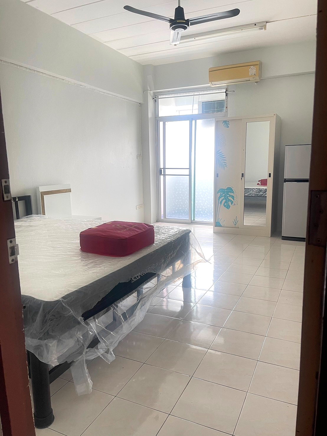 รูปภาพ ห้องพักสำหรับพนักงานฝึกงานและพนักงานทดลองงานย่านถนนแจ้งวัฒนะ  ตรงข้ามรพ วิภารามปากเกร็ด นนทบุรี | อพาร์ทเม้นท์ หอพัก ที่พัก ห้องพัก - รูปที่ 26/34