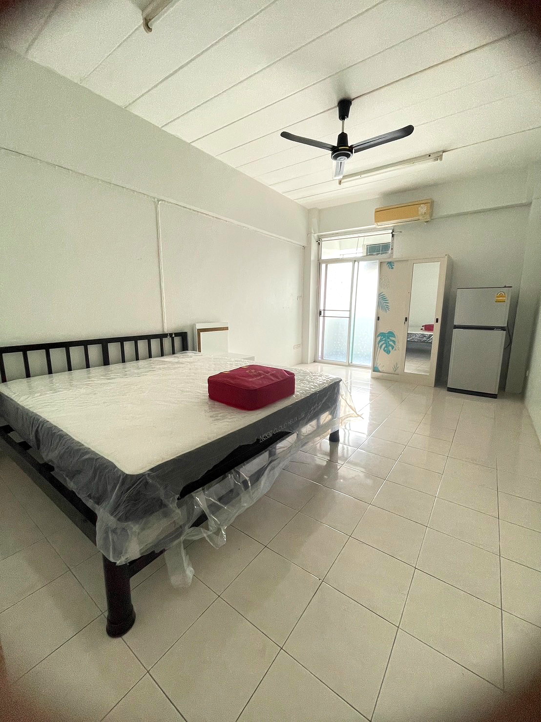 รูปภาพ ห้องพักสำหรับพนักงานฝึกงานและพนักงานทดลองงานย่านถนนแจ้งวัฒนะ  ตรงข้ามรพ วิภารามปากเกร็ด นนทบุรี | อพาร์ทเม้นท์ หอพัก ที่พัก ห้องพัก - รูปที่ 25/34