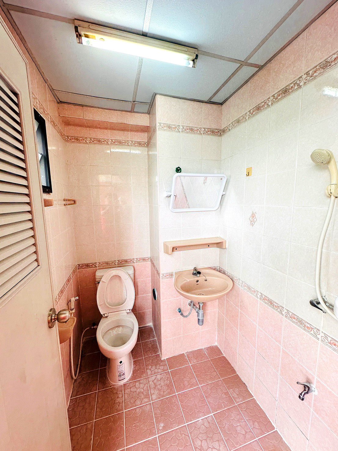 รูปภาพ บ้านจันทนาอพาร์ทเม้นท์ | อพาร์ทเม้นท์ หอพัก ที่พัก ห้องพัก - รูปที่ 2158/2162