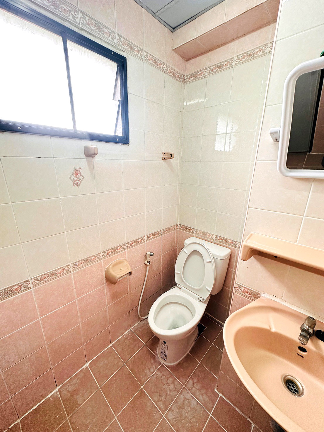 รูปภาพ บ้านจันทนาอพาร์ทเม้นท์ | อพาร์ทเม้นท์ หอพัก ที่พัก ห้องพัก - รูปที่ 2150/2162