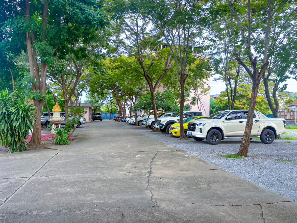 Condo · Pak Kret — photo 5