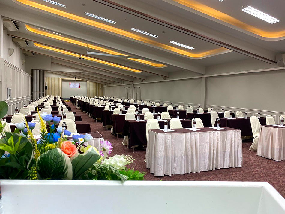 Pictures of Brighton Hotel & Residence 14/18