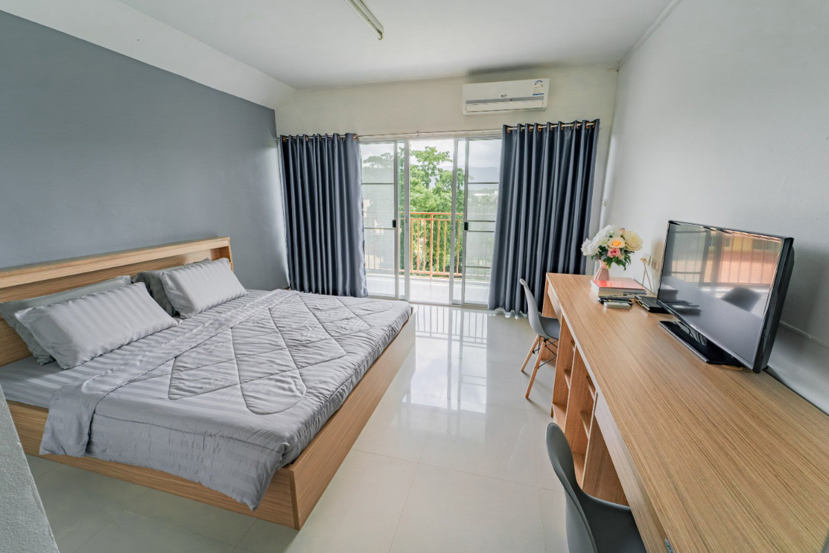 Condo — photo 3