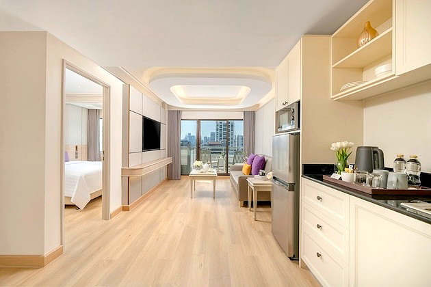 Pictures of Centre Point Hotel Sukhumvit 10 8/23