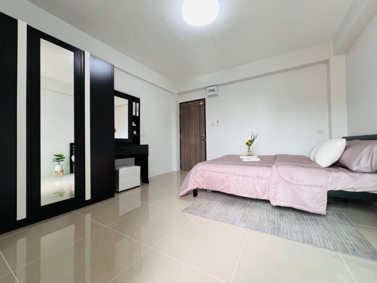 Condo — photo 3
