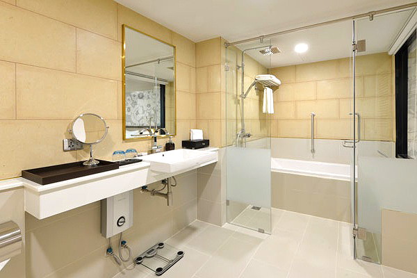 Pictures of Oakwood Hotel & Residence Bangkok 14/20