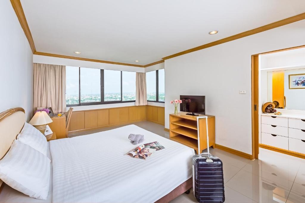 Condo · Mueang Nonthaburi — photo 2