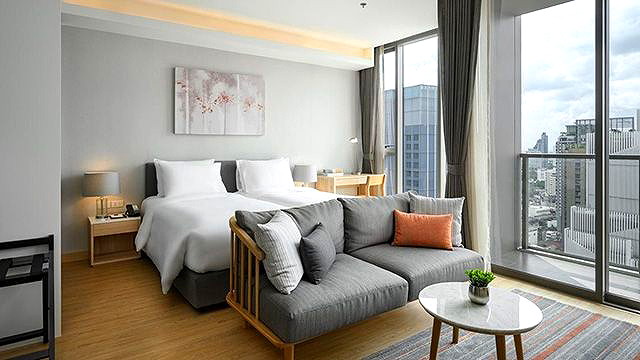 Pictures of Oakwood Suites Bangkok Hotel 1/14