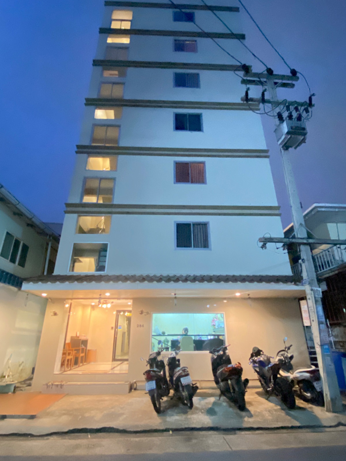Condo — photo 2