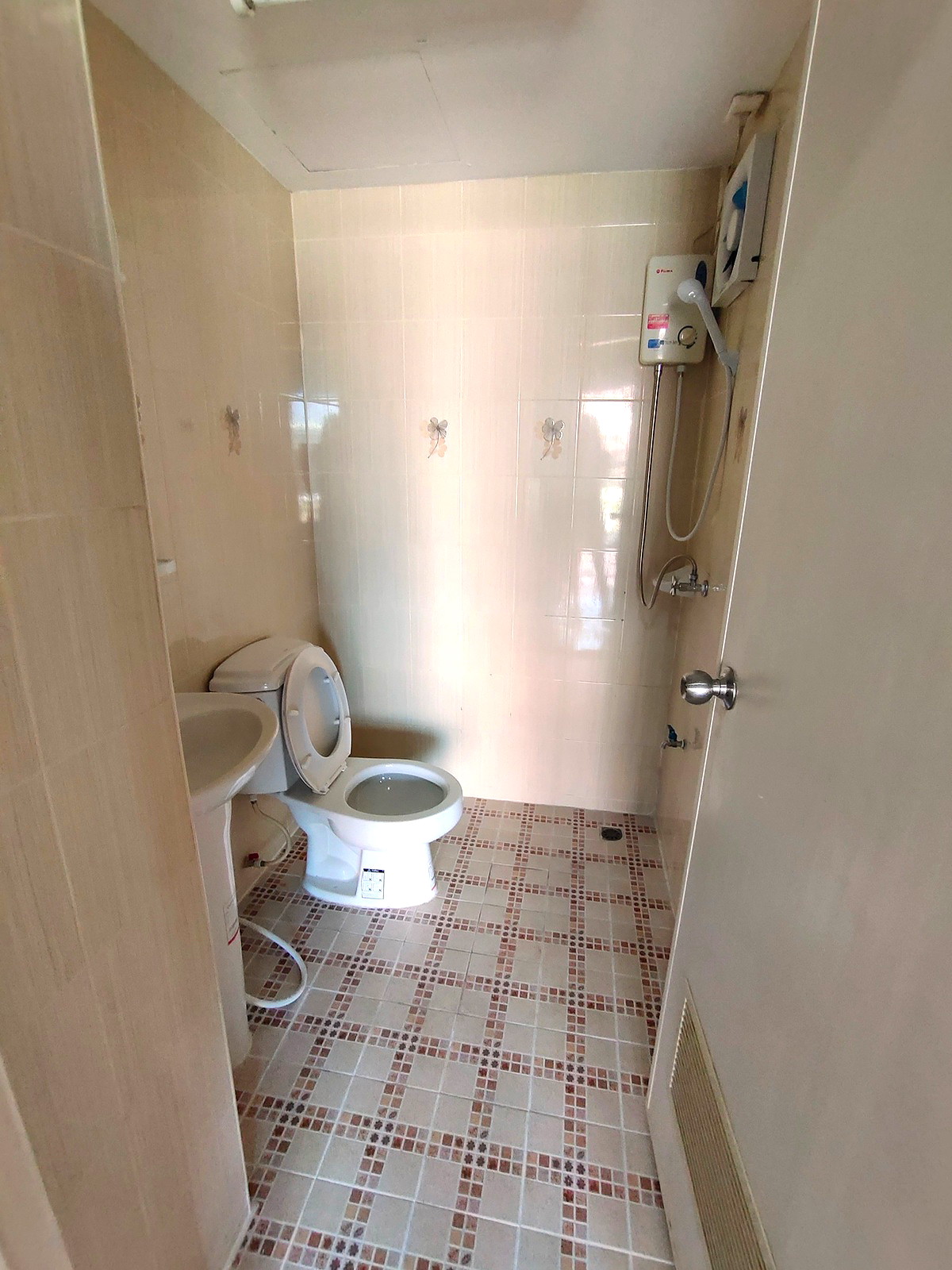 รูปภาพ "Sleep Den" Burapha University | อพาร์ทเม้นท์ หอพัก ที่พัก ห้องพัก - รูปที่ 7/8