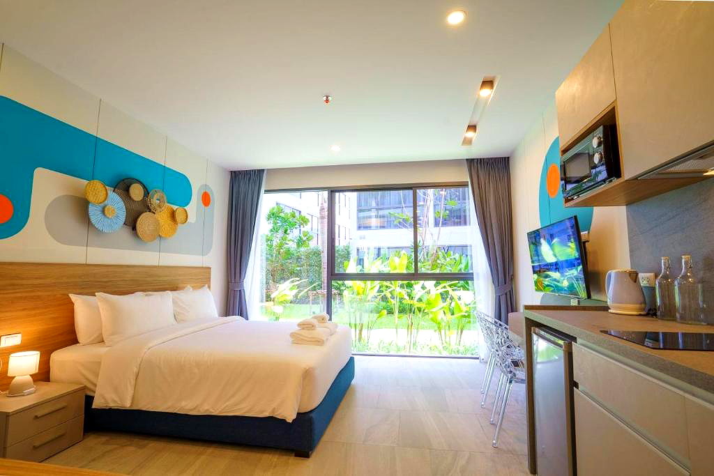 Pictures of HOMA Phuket Town 3/28