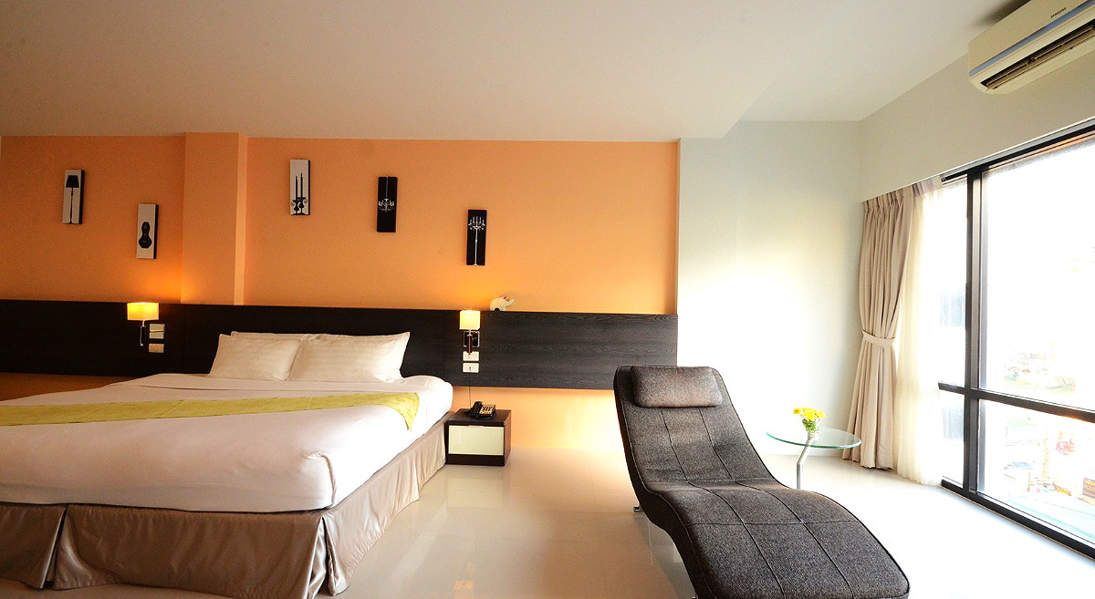 Pictures of The Lantern Resorts Patong 2/13
