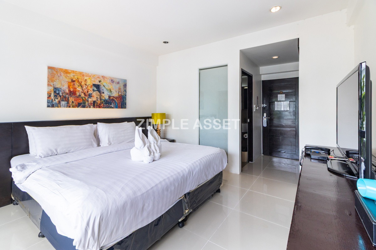 Condo · Dusit, bangkok — photo 2