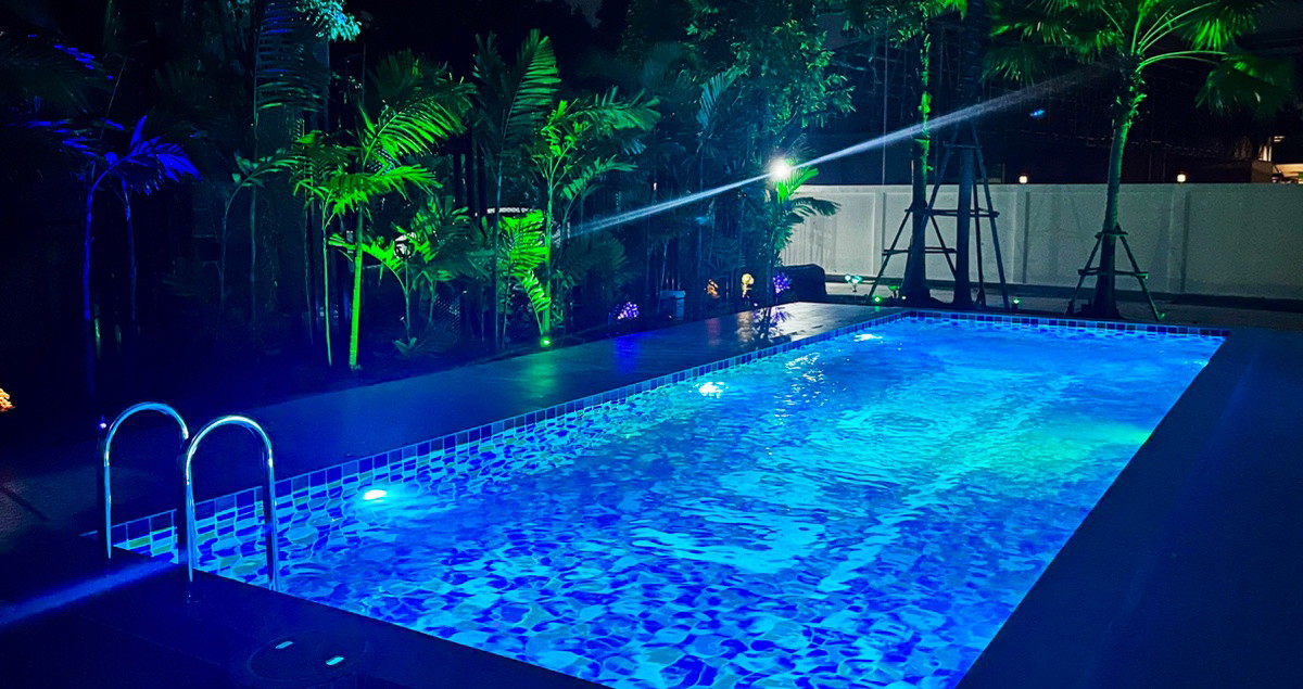 UPMOON HOTEL