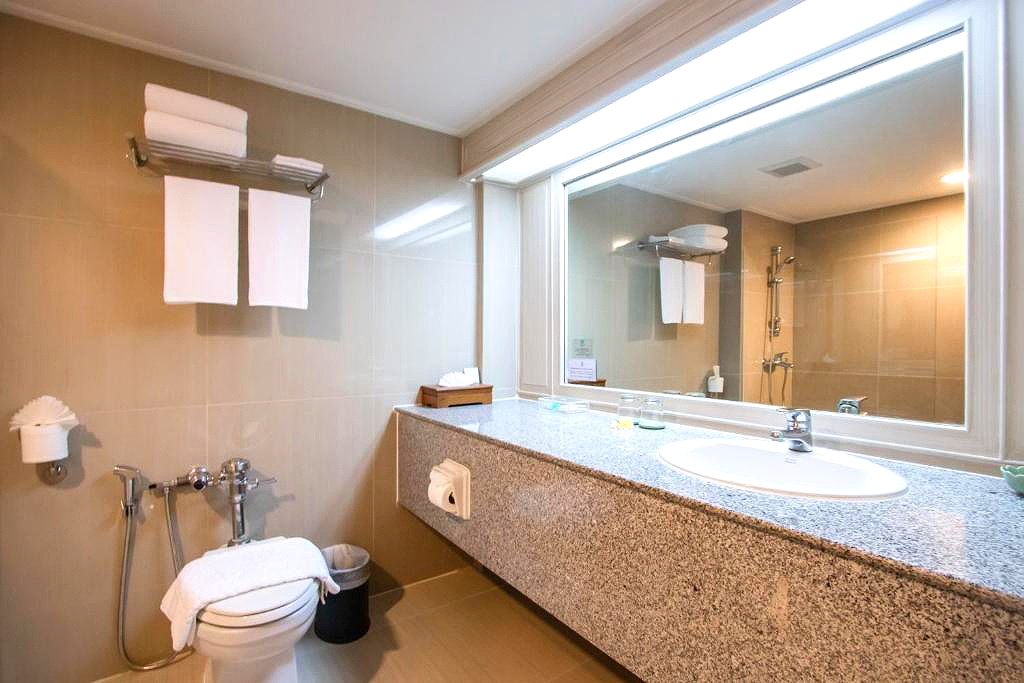 Pictures of The Regent Cha-Am Beach Resort 19/37