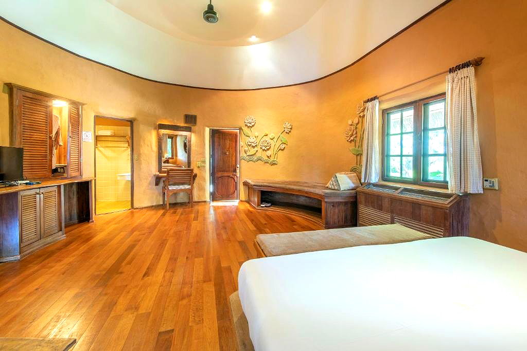 Pictures of Vana Varin Resort 4/40