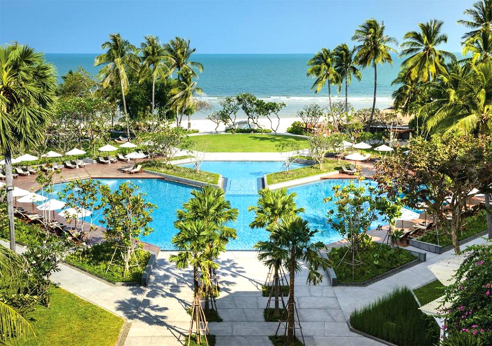 Pictures of The Regent Cha-Am Beach Resort 27/37