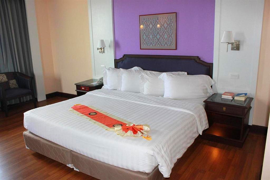 Pictures of CHAROEN THANI KHON KAEN 1/14