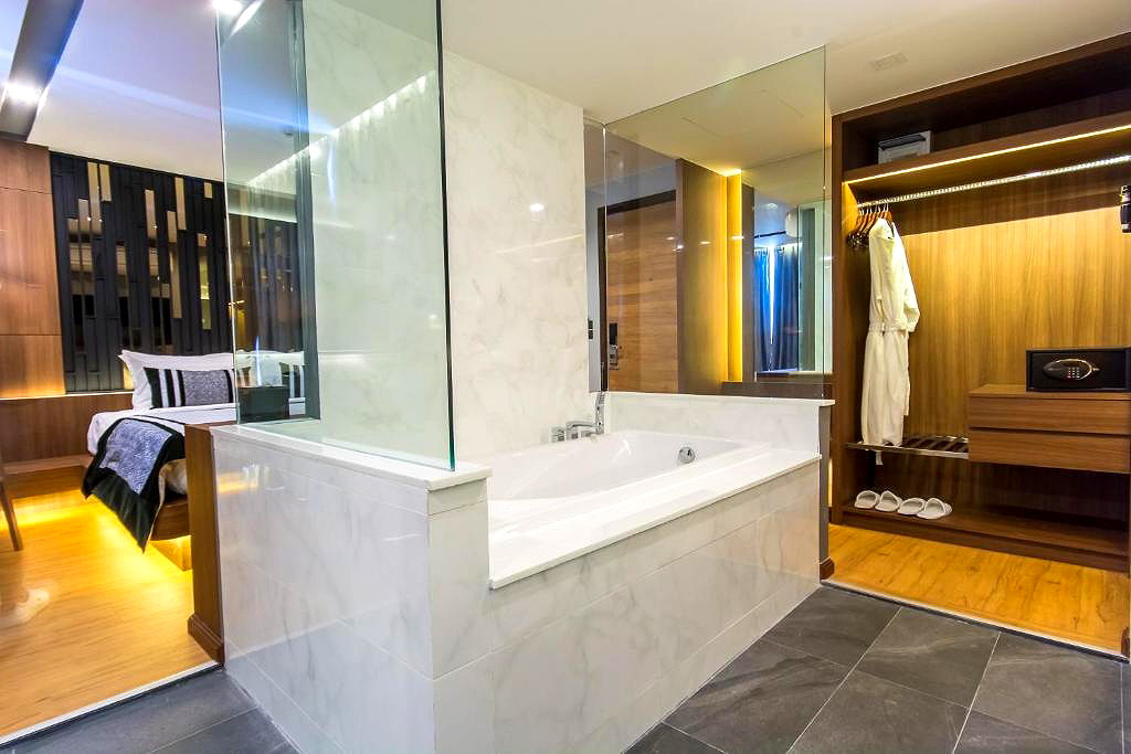 Pictures of Stay with Nimman 14/32
