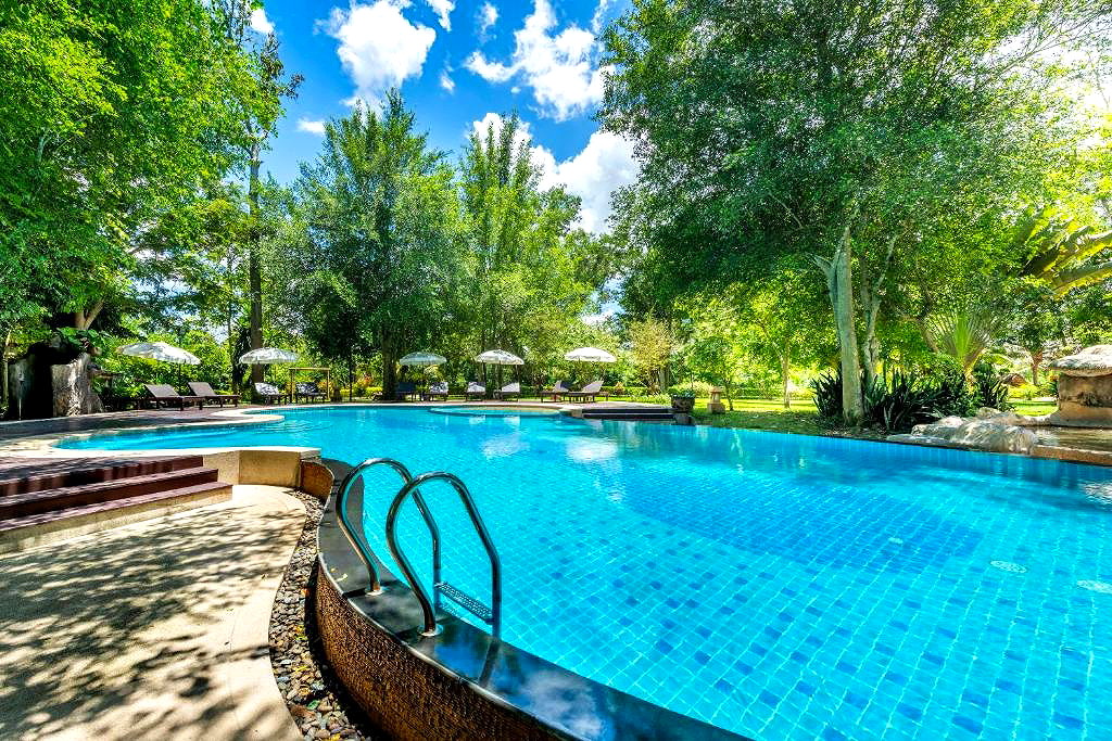 Pictures of Vana Varin Resort 34/40
