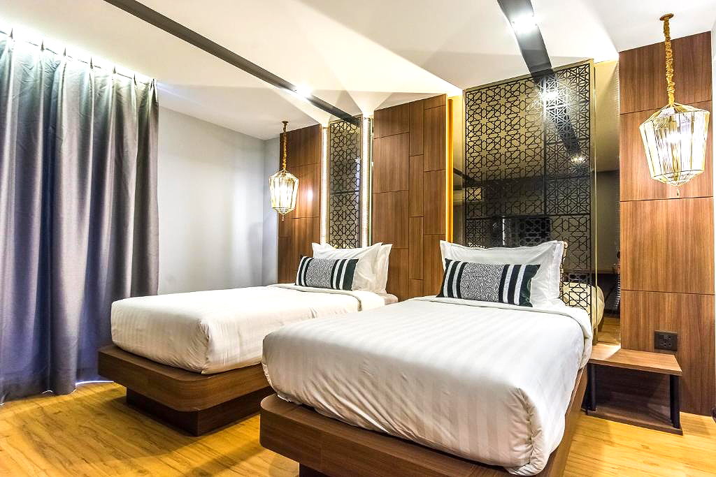 Pictures of Stay with Nimman 25/32