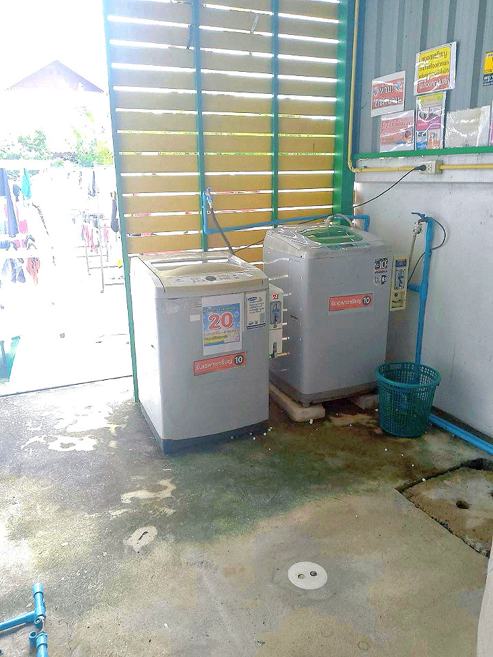 Pictures of Banploenjai 52/133