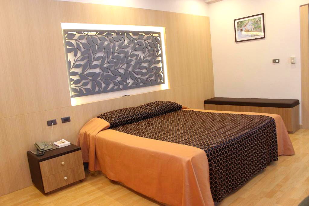 Pictures of Charoen Hotel 22/33