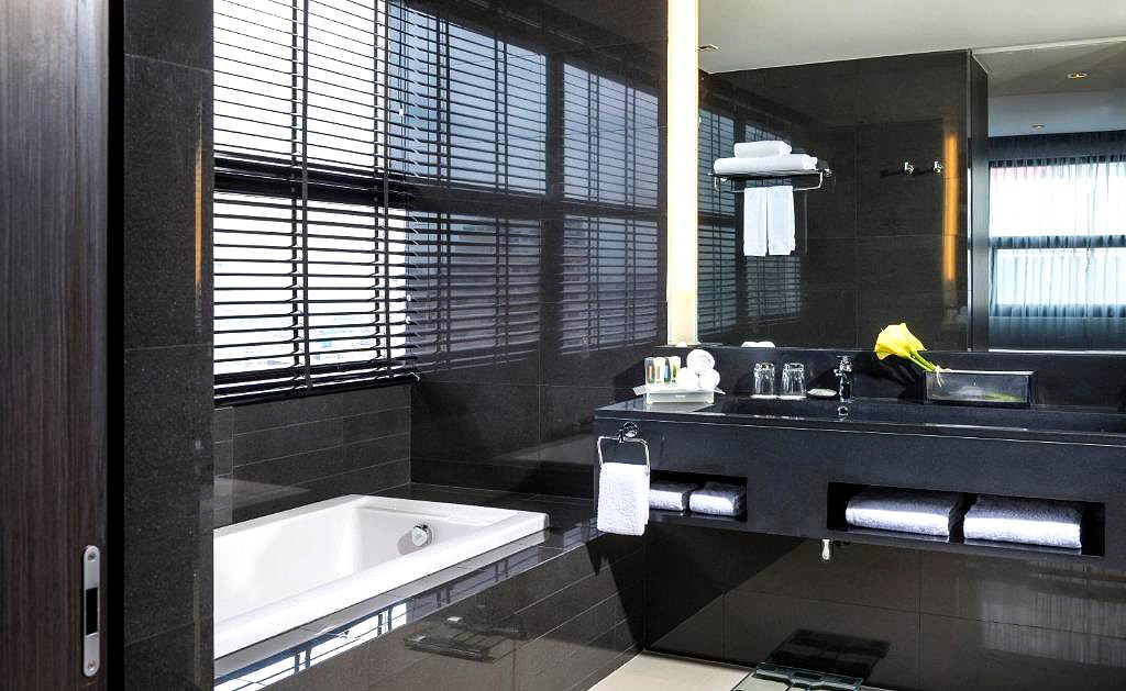 Pictures of Holiday Inn  Sukhumvit 14/23