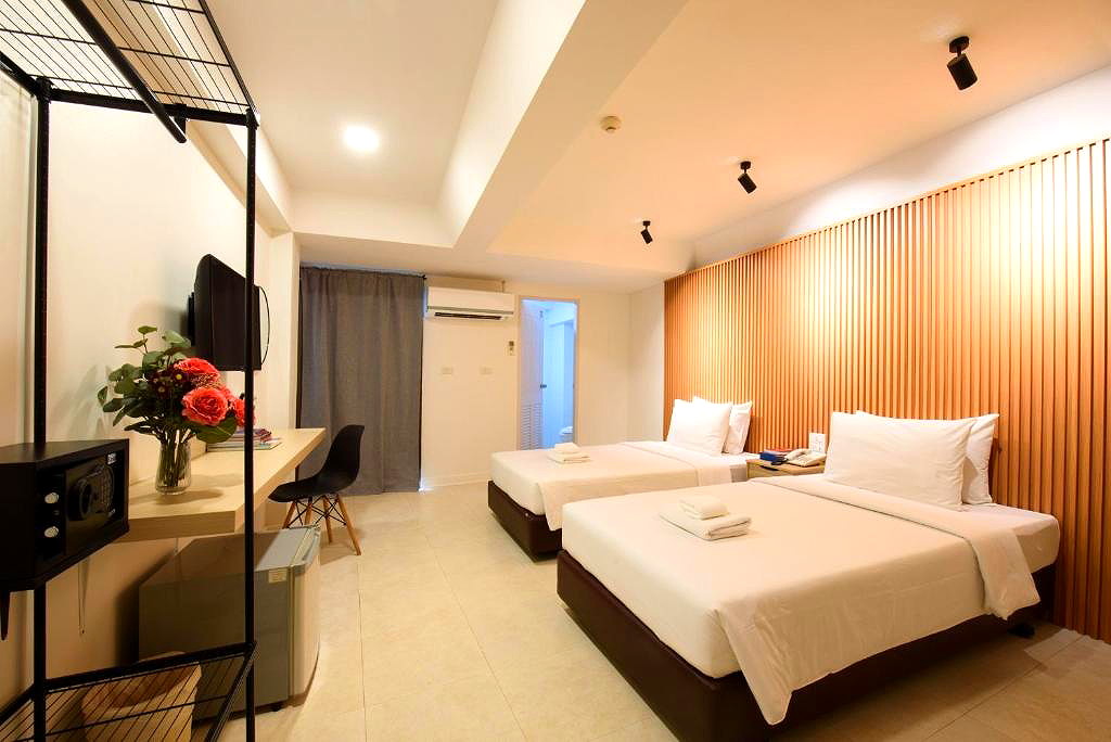 Pictures of Grand Watergate Hotel 4/18