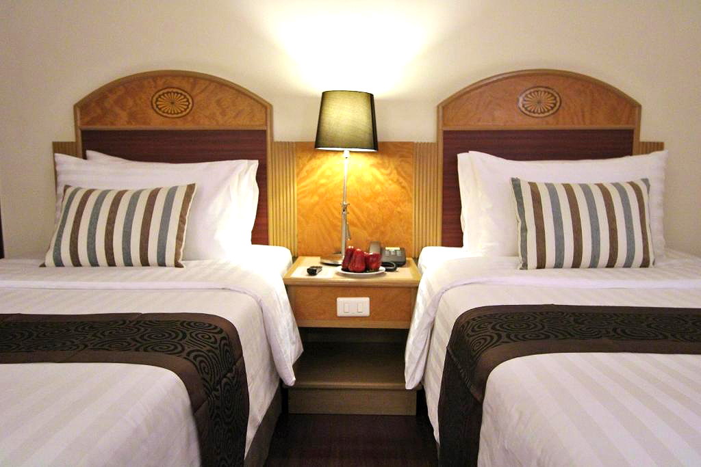 Pictures of Grand Tower Inn Rama VI Hotel 9/14