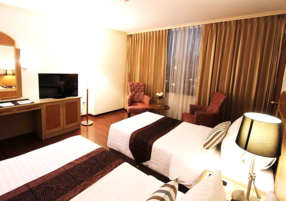 Pictures of Grand Tower Inn Rama VI Hotel 6/14