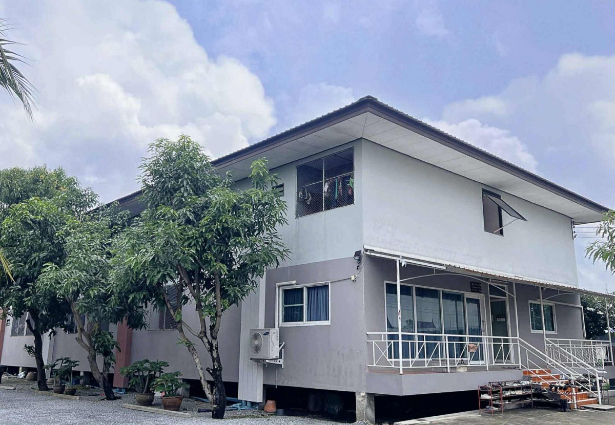 Condo — photo 1