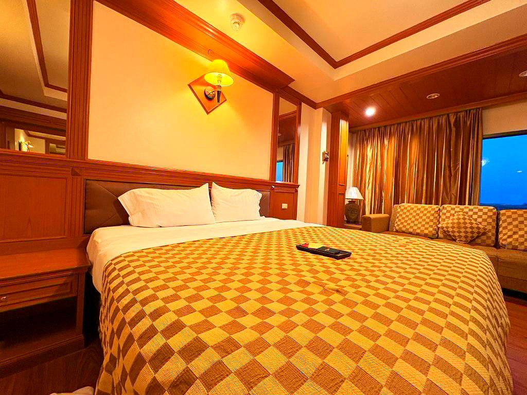 Pictures of Taksila Hotel 17/26