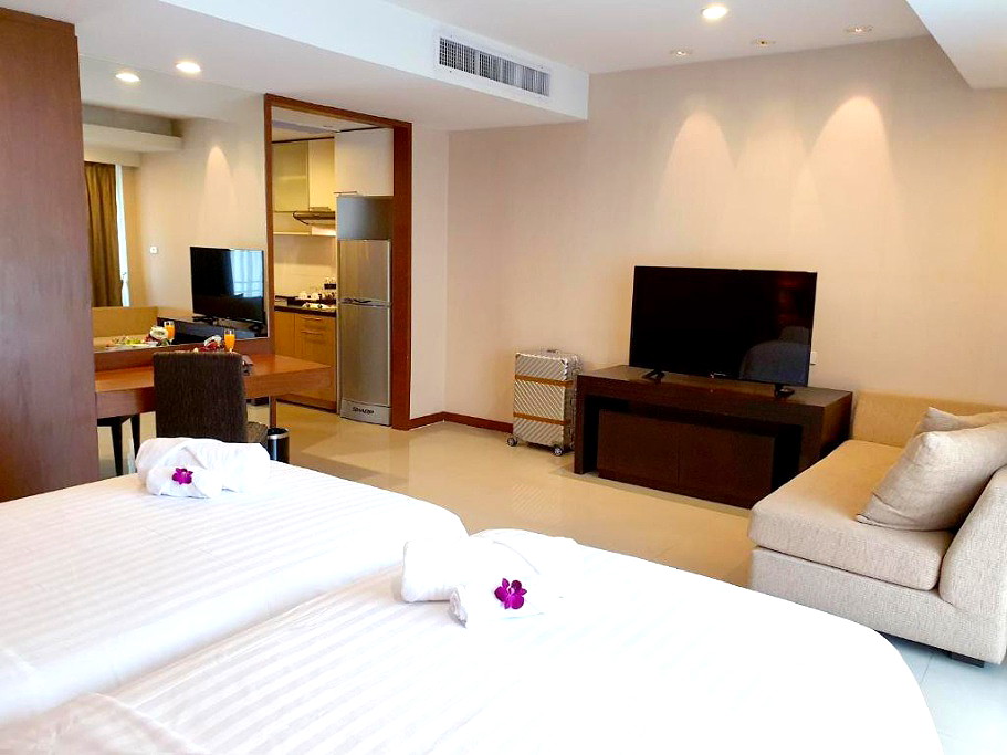 Pictures of FuramaXclusive Sathorn Hotel Bangkok 21/24